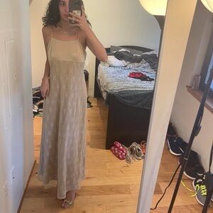 Chic gold Maxi Dress